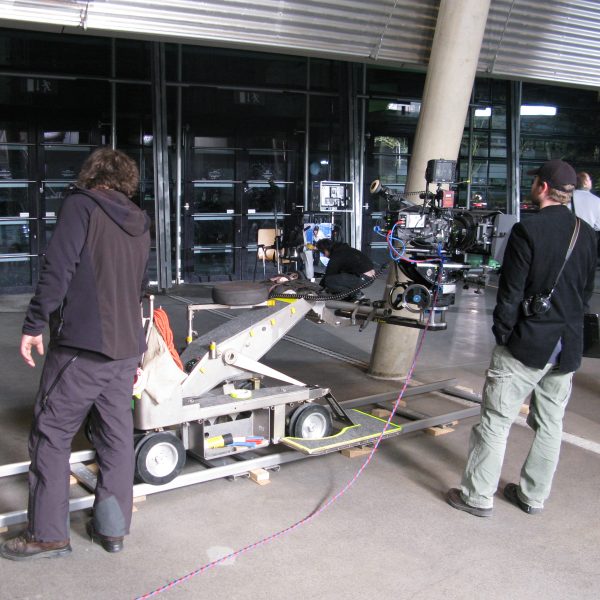 Arriflex_D_21_with_camera_dolly